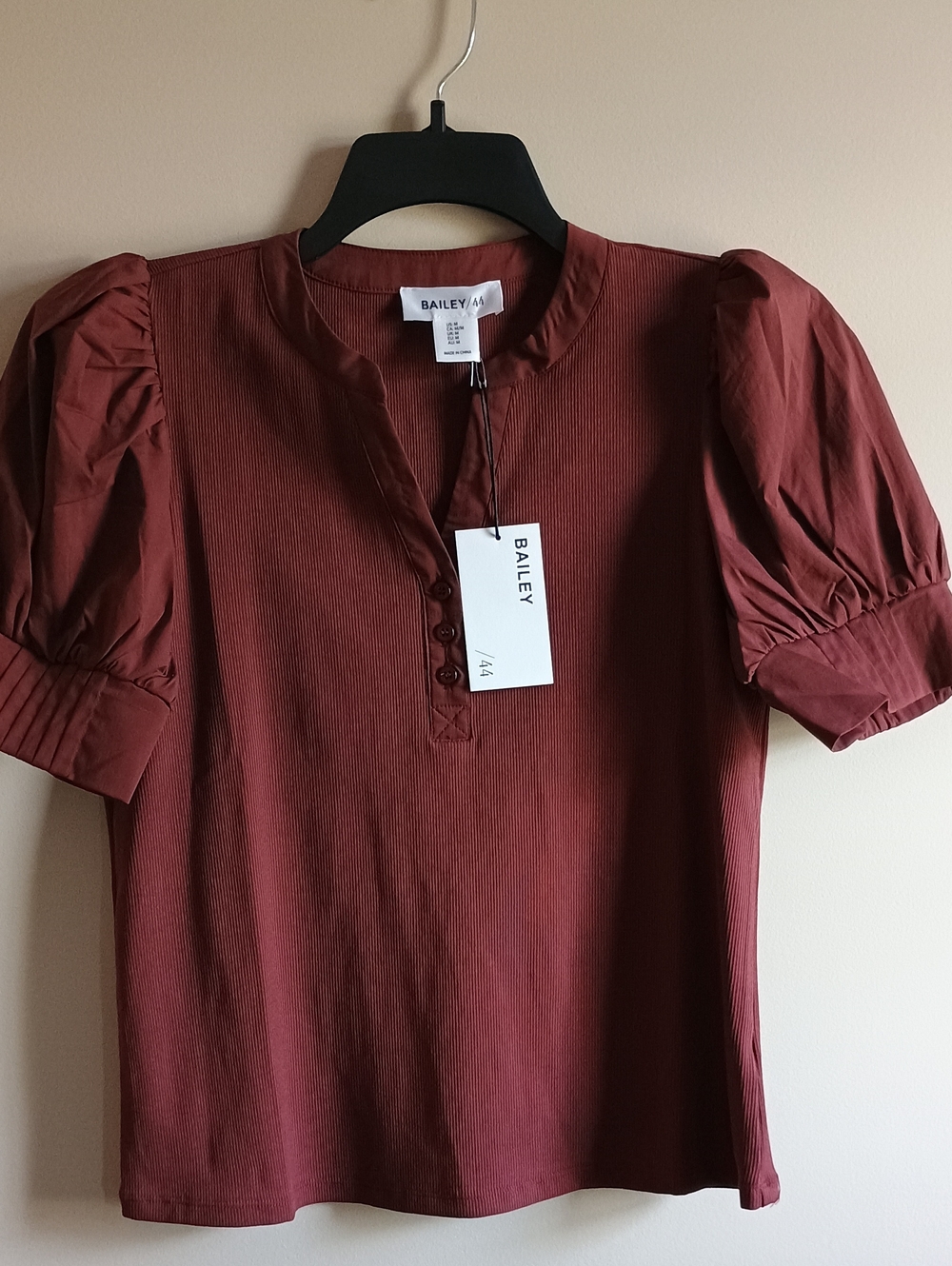 NWT Bailey 44 Burgundy Puff Sleeve Blouse Top Size Medium